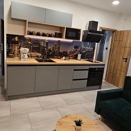 Apartman Manhattan Pressburg Exterior foto